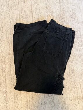 American Eagle Wide Leg Cargo Pants